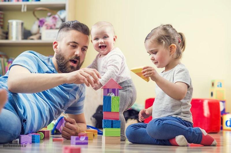 بازی پدر با کودک بازی پدر با کودک