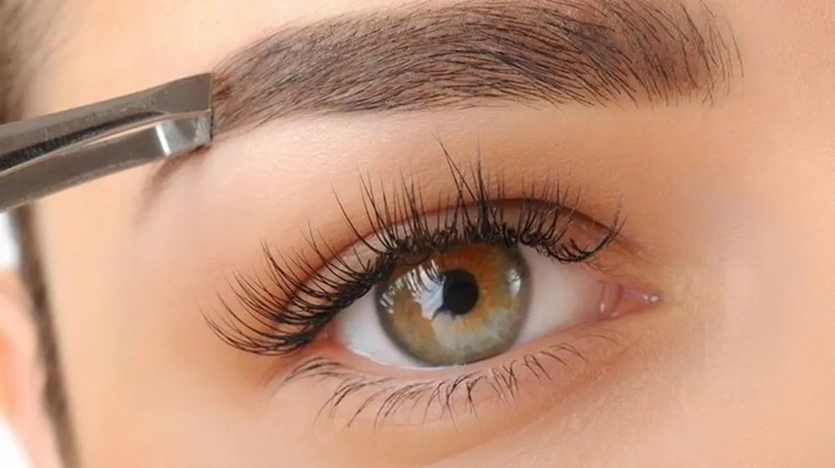بهترین مدل ابرو برای پلک‌ افتاده
