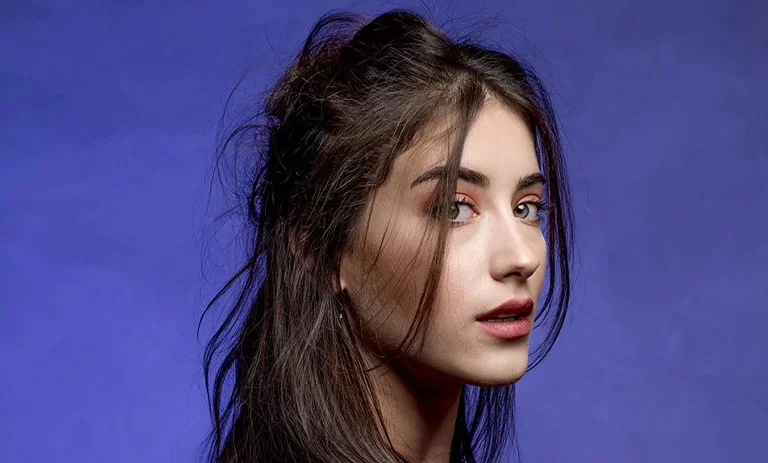 بازیگر عشق ممنوع