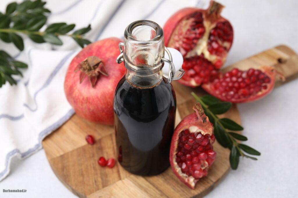 Homemade pomegranate sauce سس انار