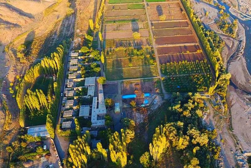 روستای ایستا