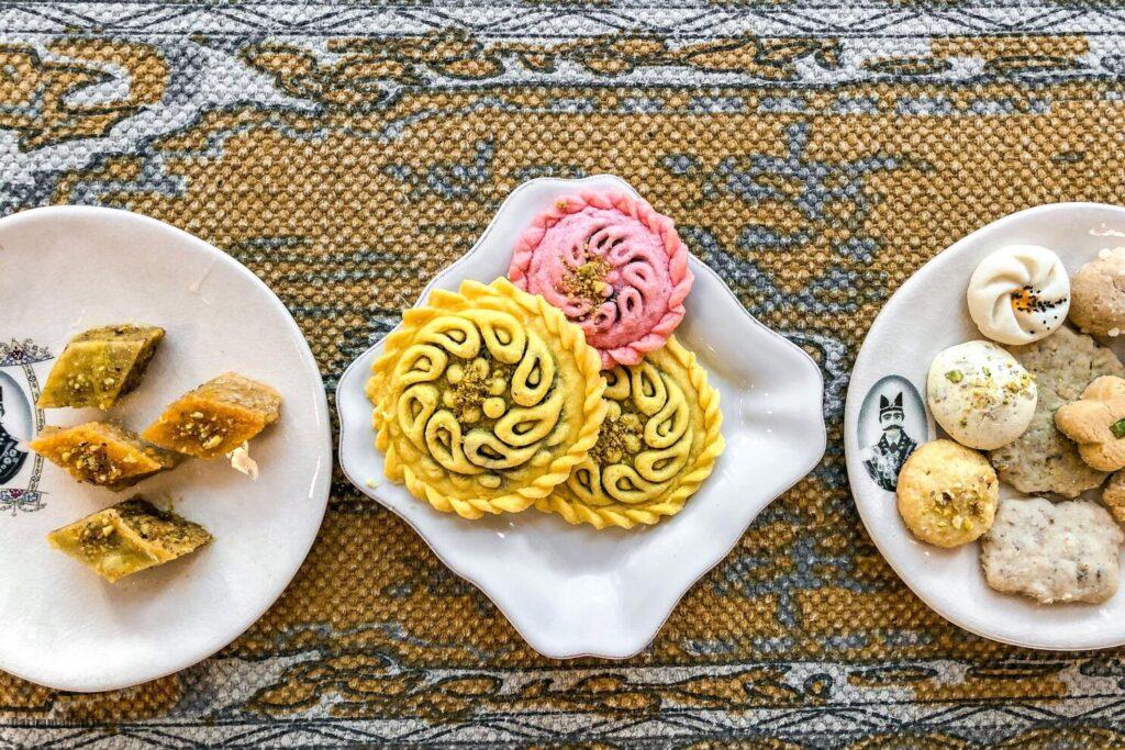 ZoZo Baking cookies. (Bill Addison / Los Angeles Times) کلمپه