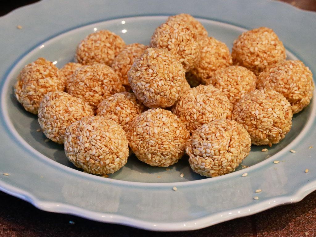 Sesame-candy شیرینی کنجدی