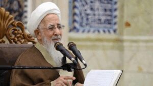 نقش عقل عملی در تصمیم‌سازی