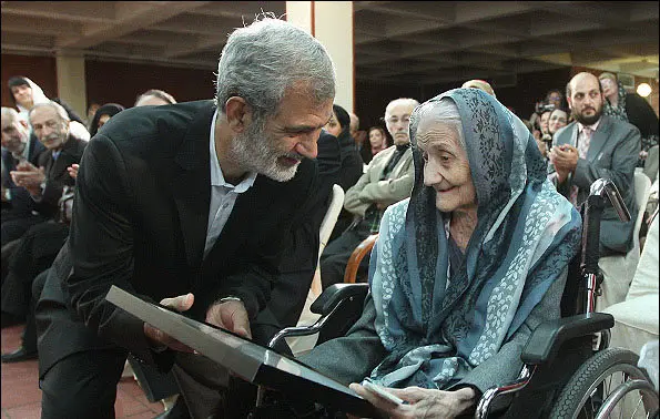 آلنوش طریان