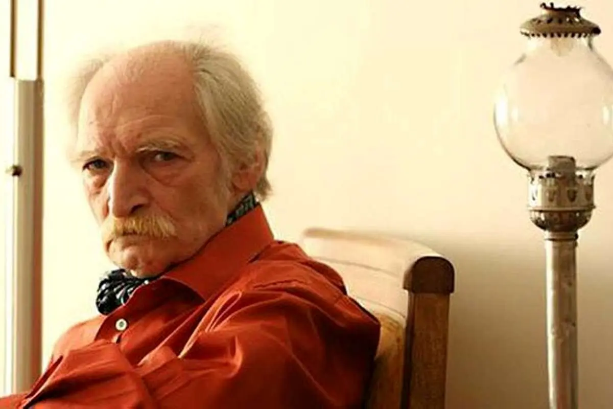 محمود دولت آبادی