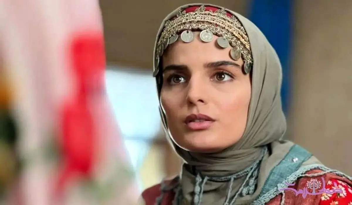 غزاله اکرمی