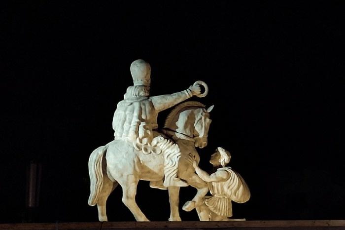 مجسمه والرین