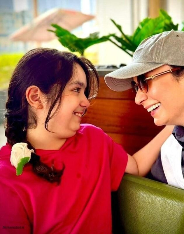 نسرین نصرتی